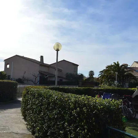 Avec Piscine Collectif Cyprien Sc090-207